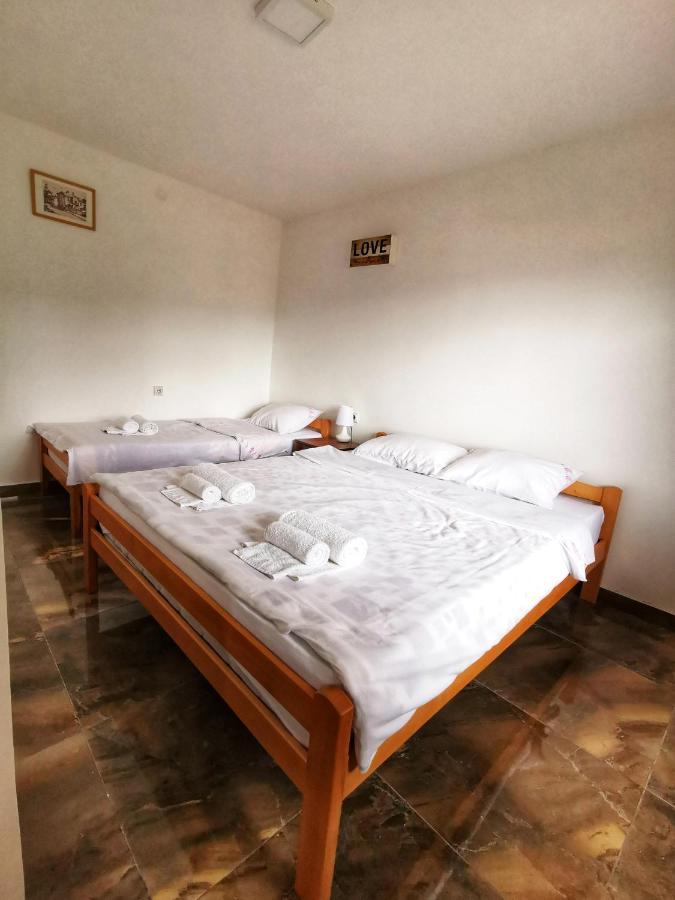 Villa Balconlux - Zavojsko Jezero, بايرت المظهر الخارجي الصورة
